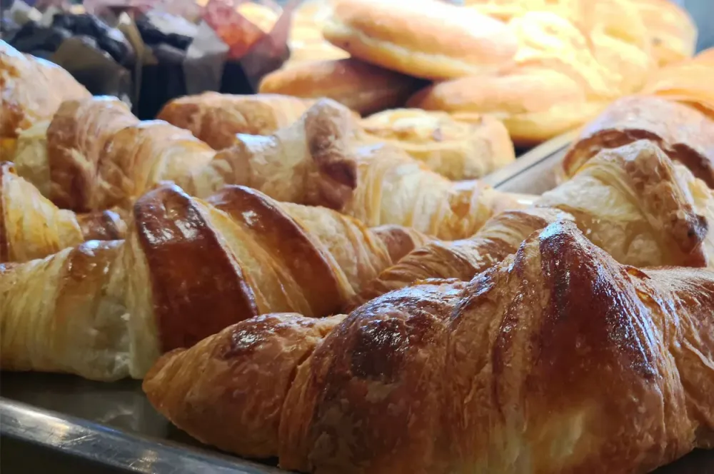 patisserie-bonneau-patisserie-croissant